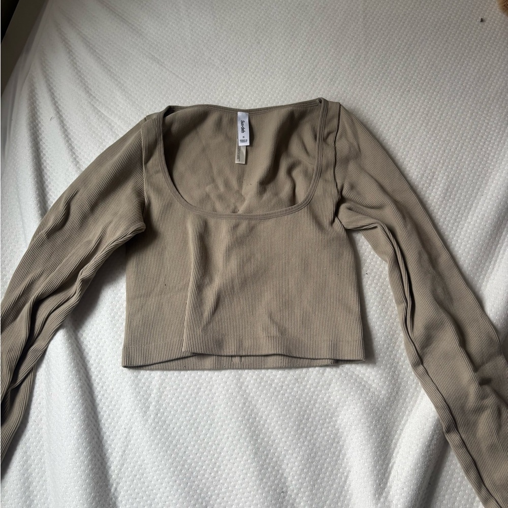 Women's Tan Long Sleeve Top